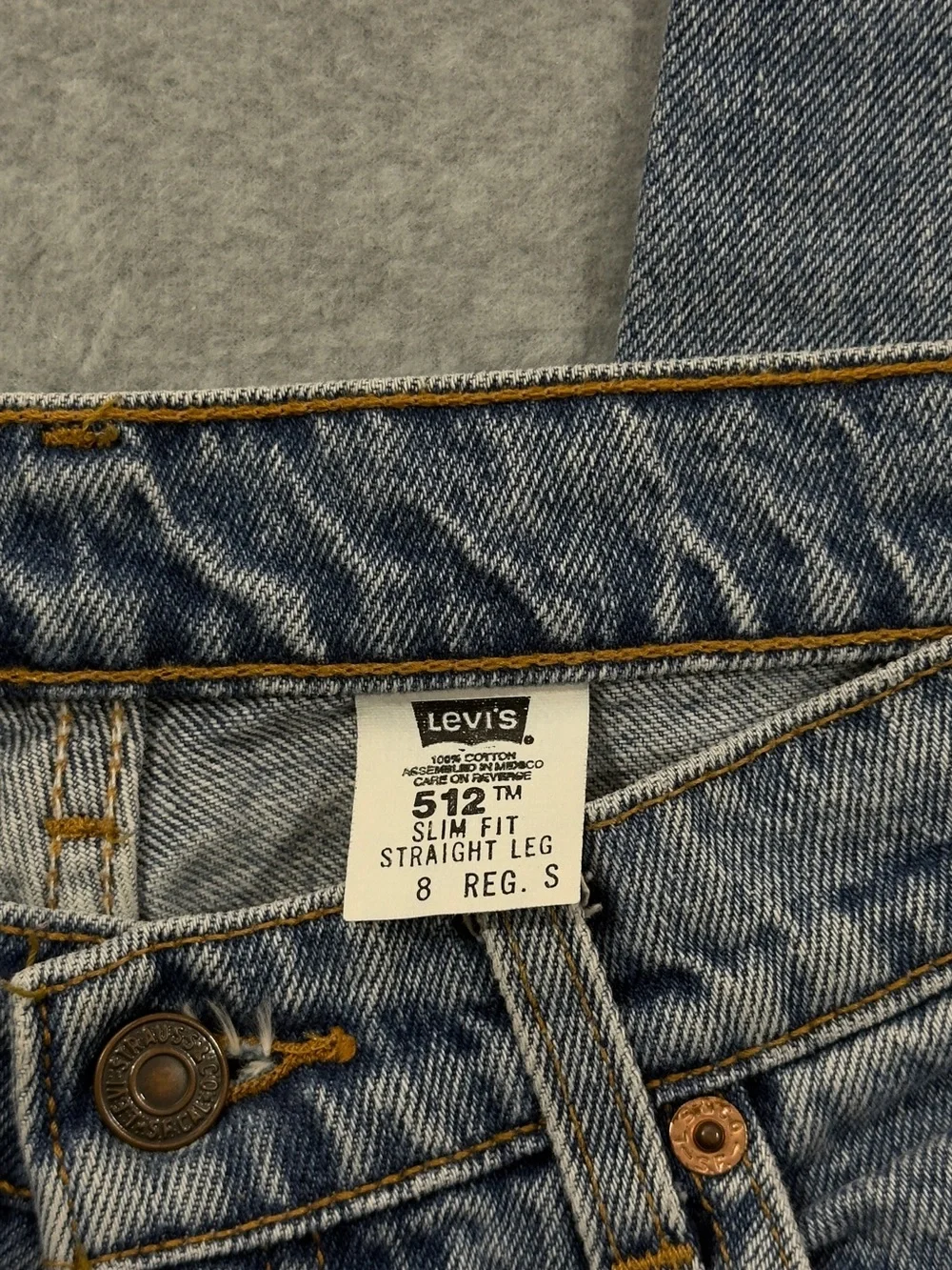 Vintage 90’s Levi's 512 Slim Fit Straight Leg Light Wash Blue Jeans Size 8 - Picture 3 of 7